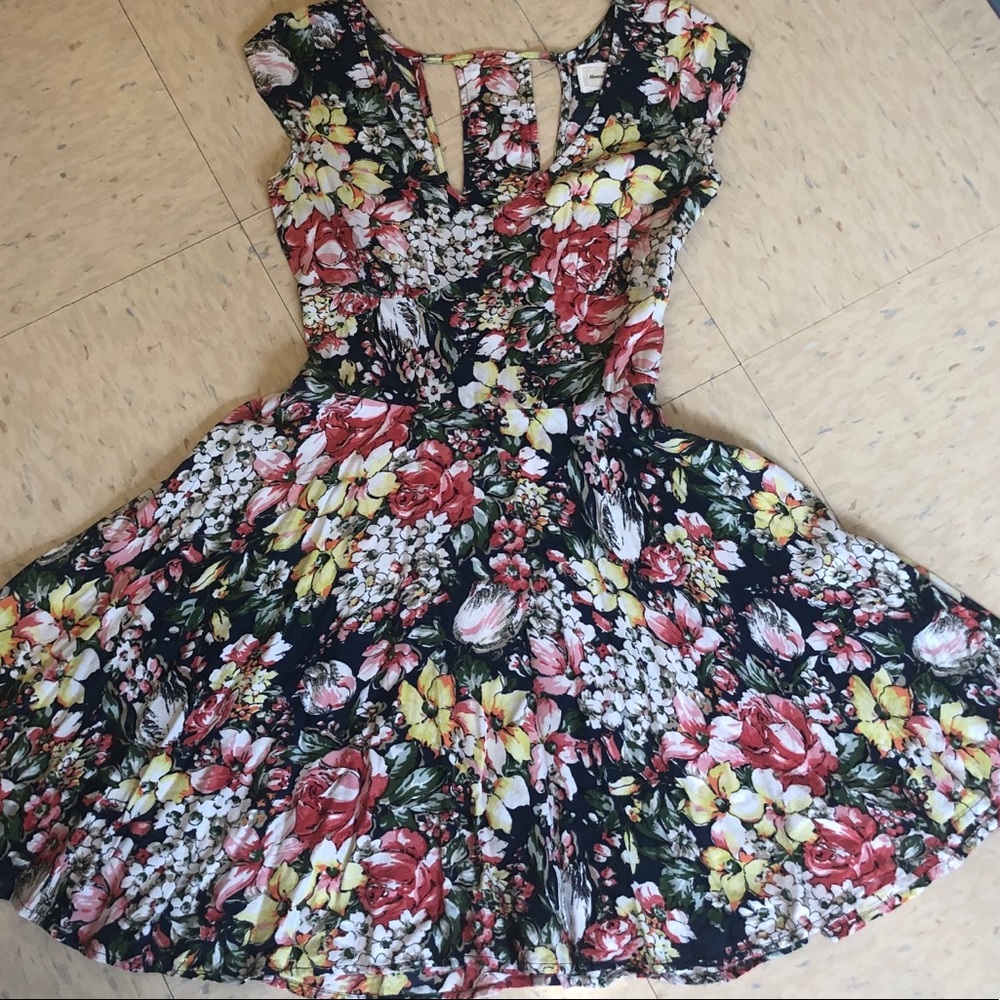 Floral multicolored dress Abercrombie & Fitch sm